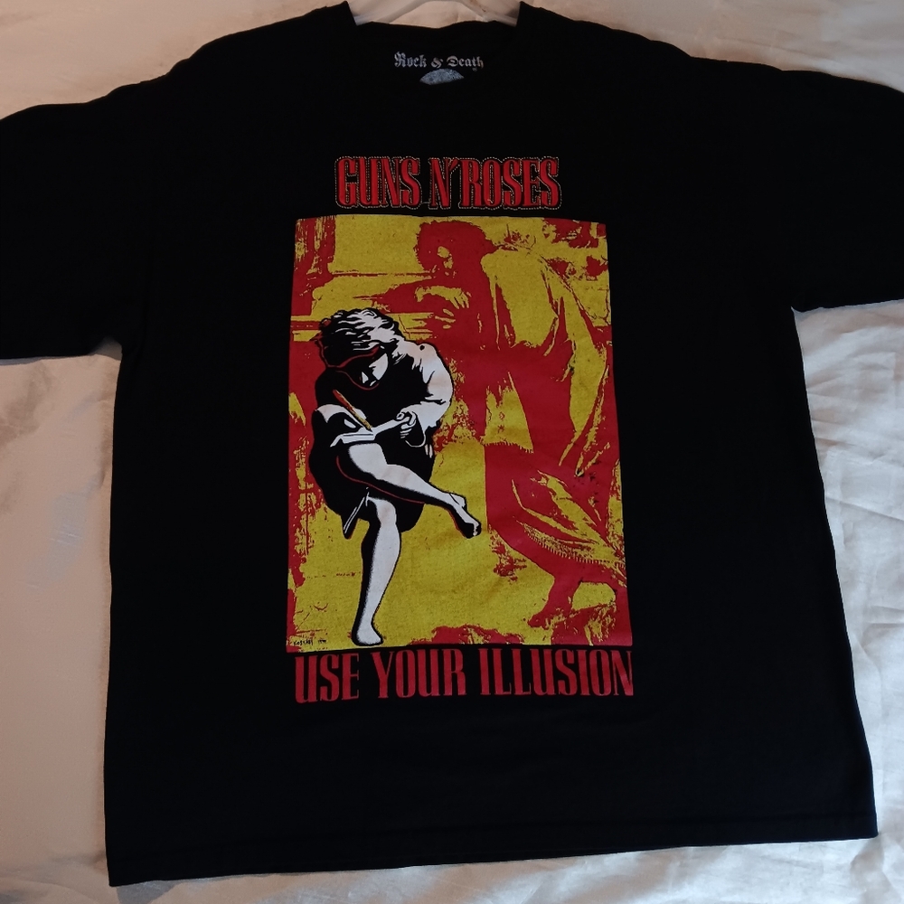 Guns & Roses Vintage XL Use Your Illusion Black Tee